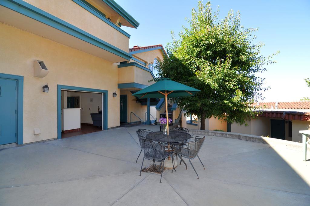 Marinwood Inn & Suites Novato Exterior photo